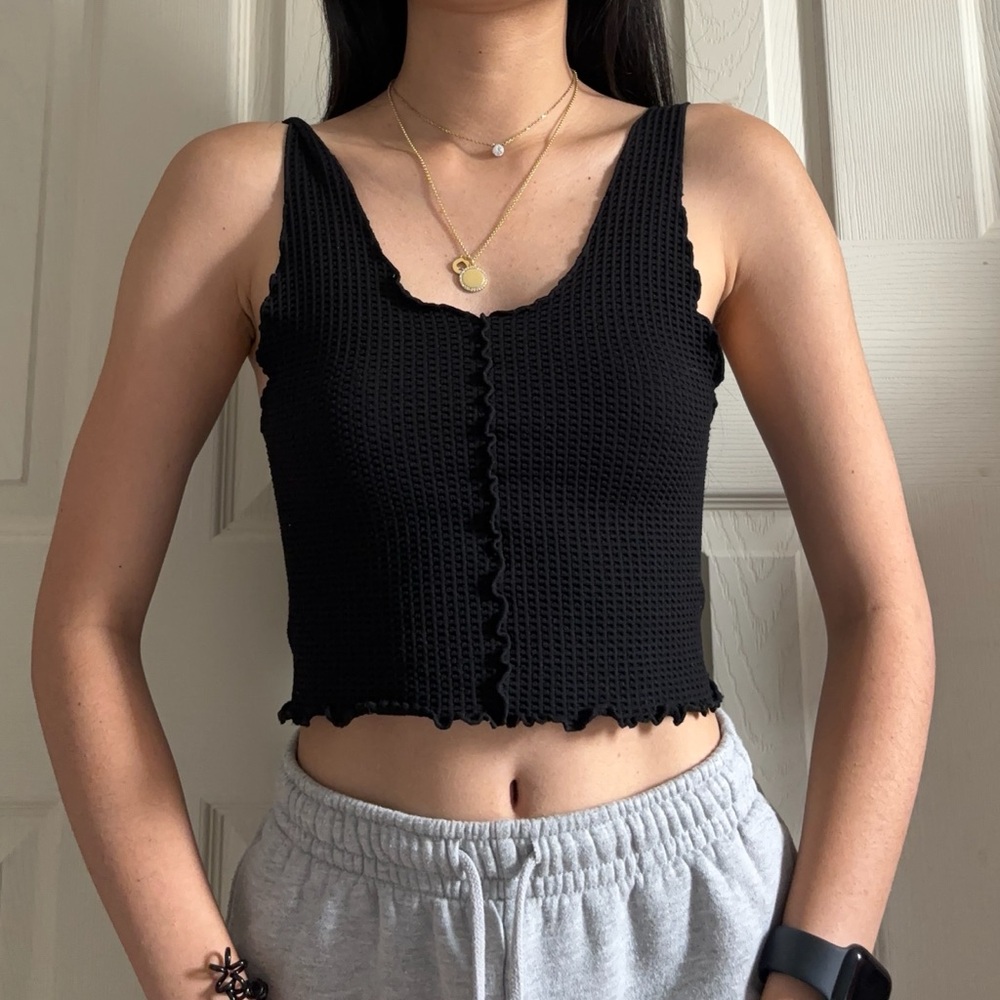 Forever 21 Black Stretchy Ruffled Tank